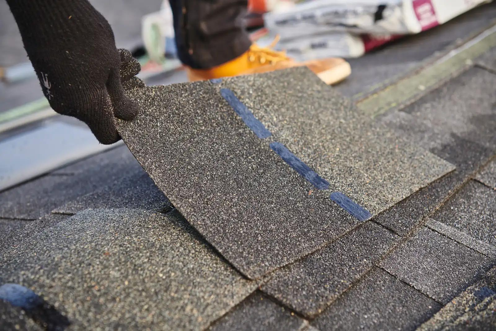 Is Your Roof Ready for Winter? 5 Signs Homeowners in Passaic County Shouldn’t Ignore
